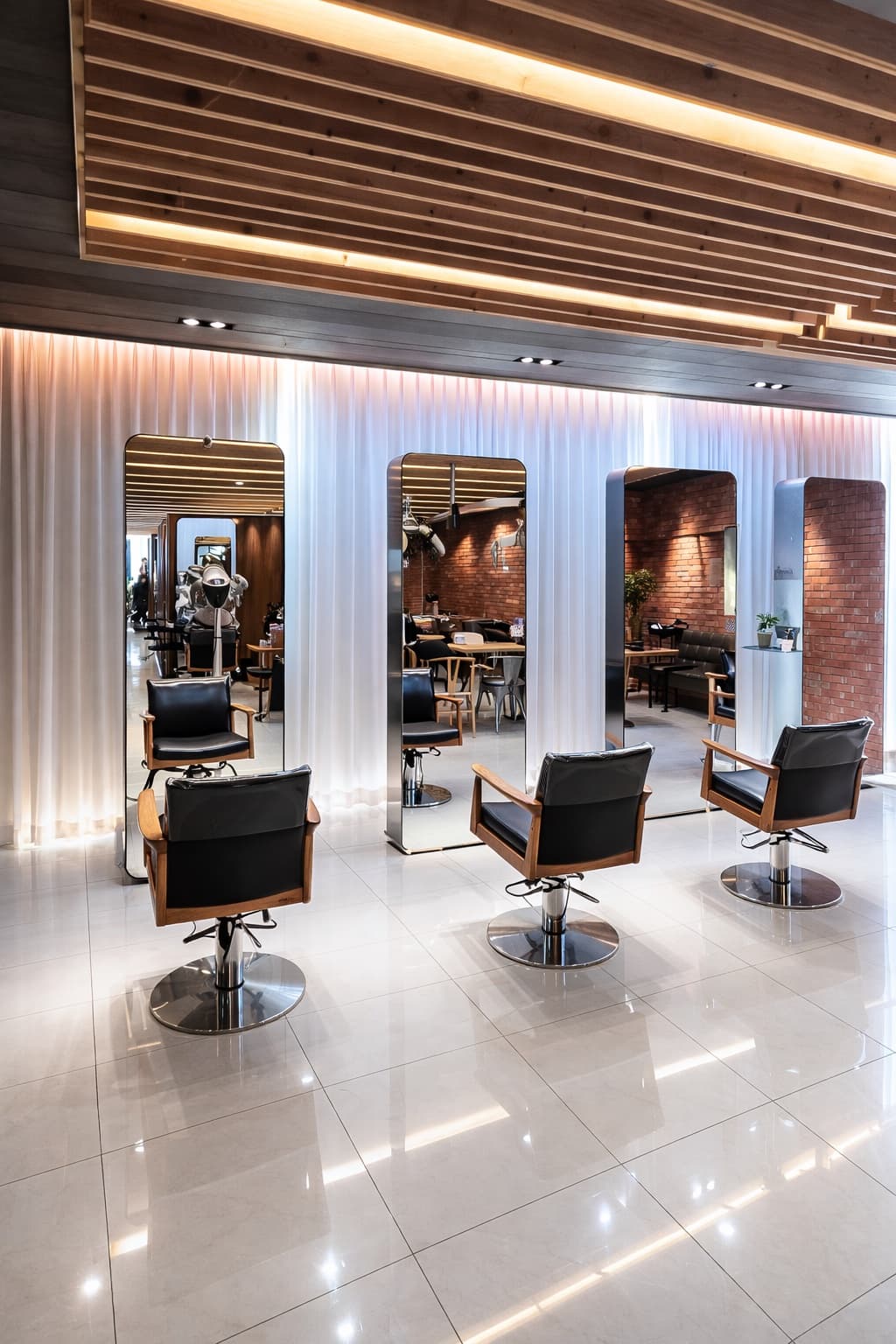 Juno Hair Myeongdong Branch 4 · photo 1