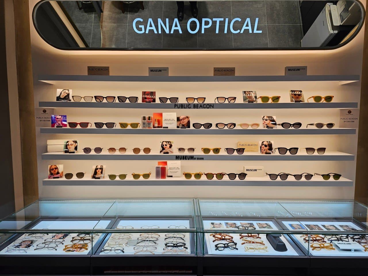 GANA OPTICAL Myeongdong · 照片 3