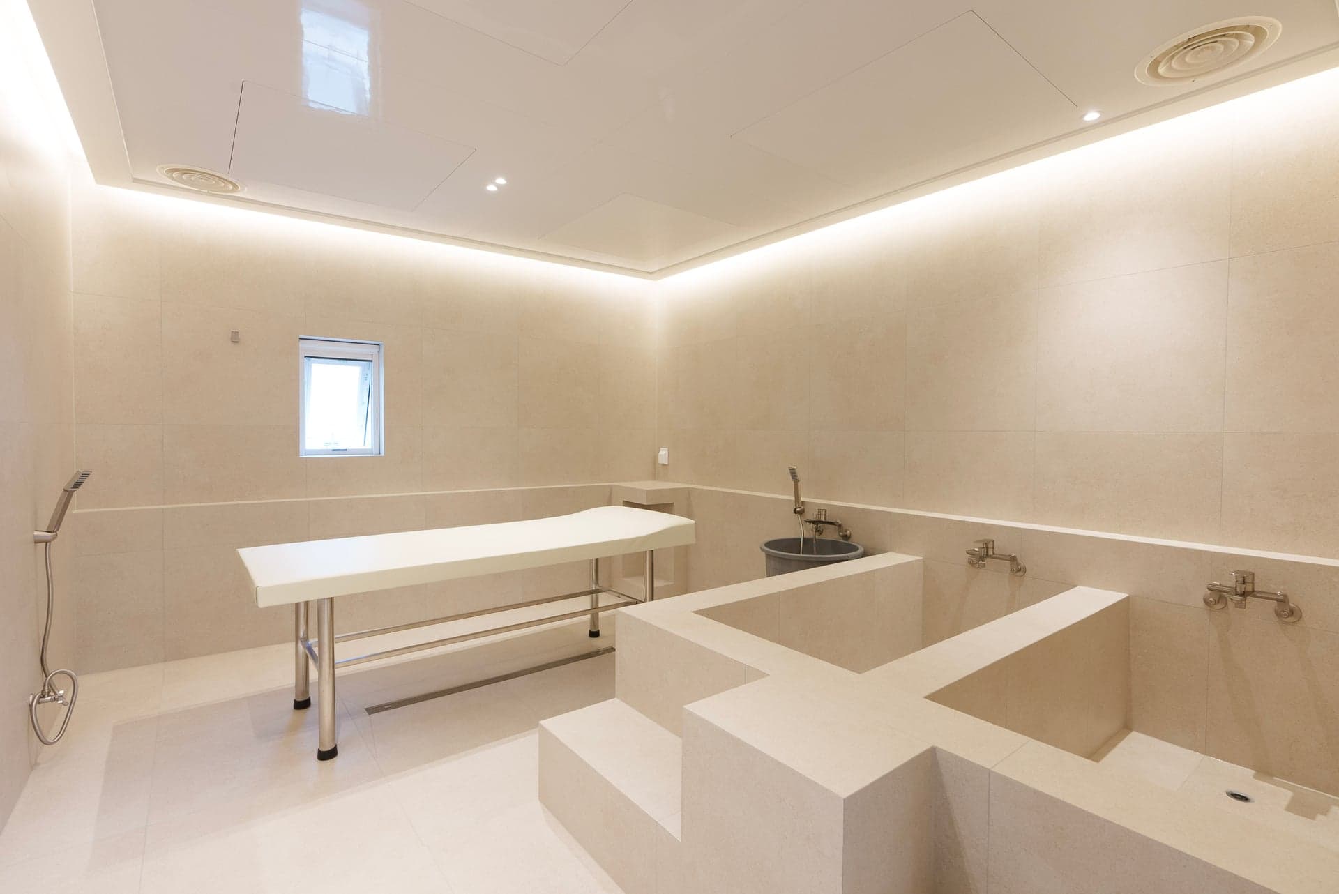 DANJI Private Bath & Body Scrub · photo 1