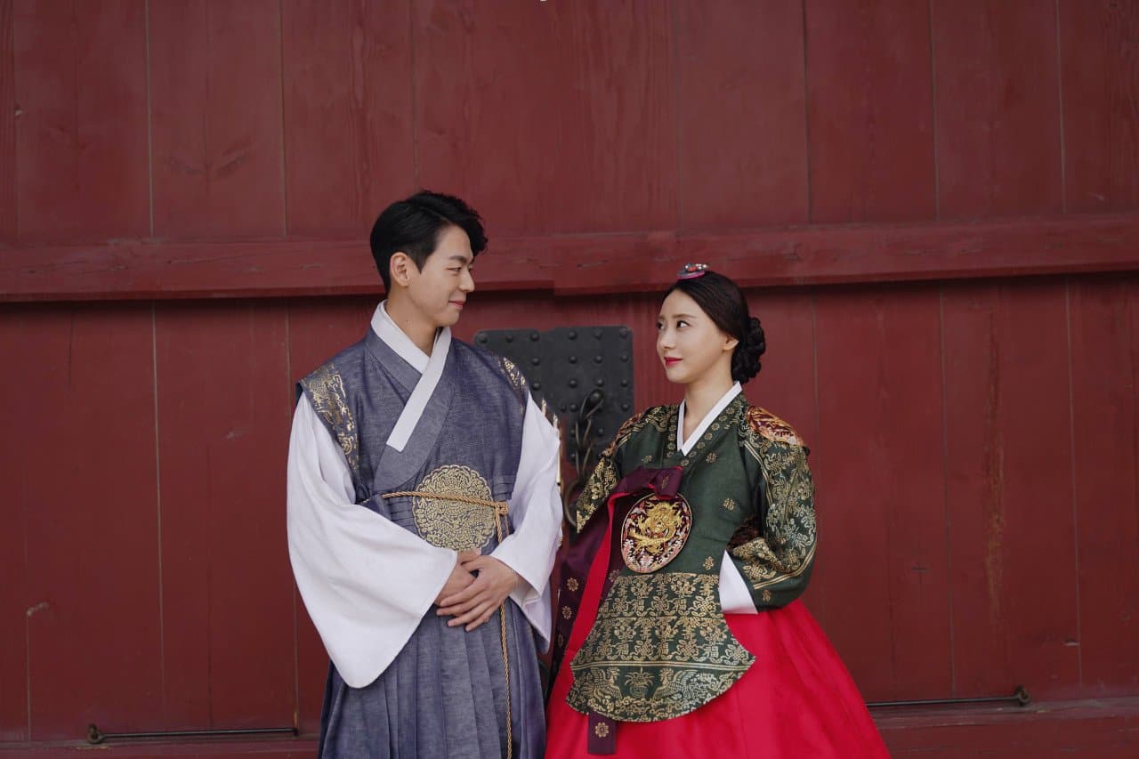 Gowoonsol Hanbok